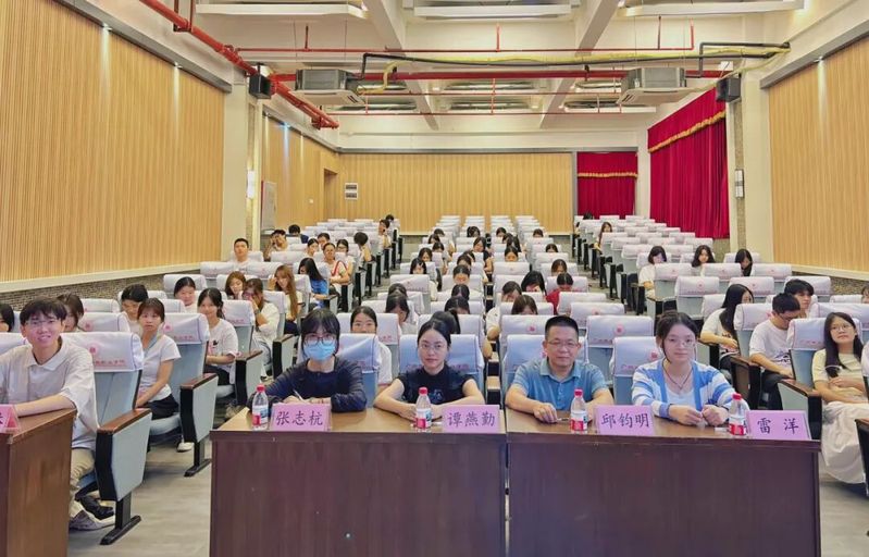 言绘交锋 思画共生 