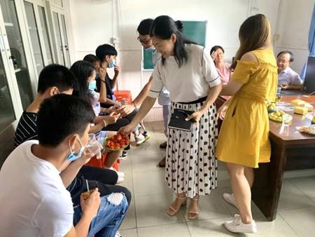 领导老师与新生代表